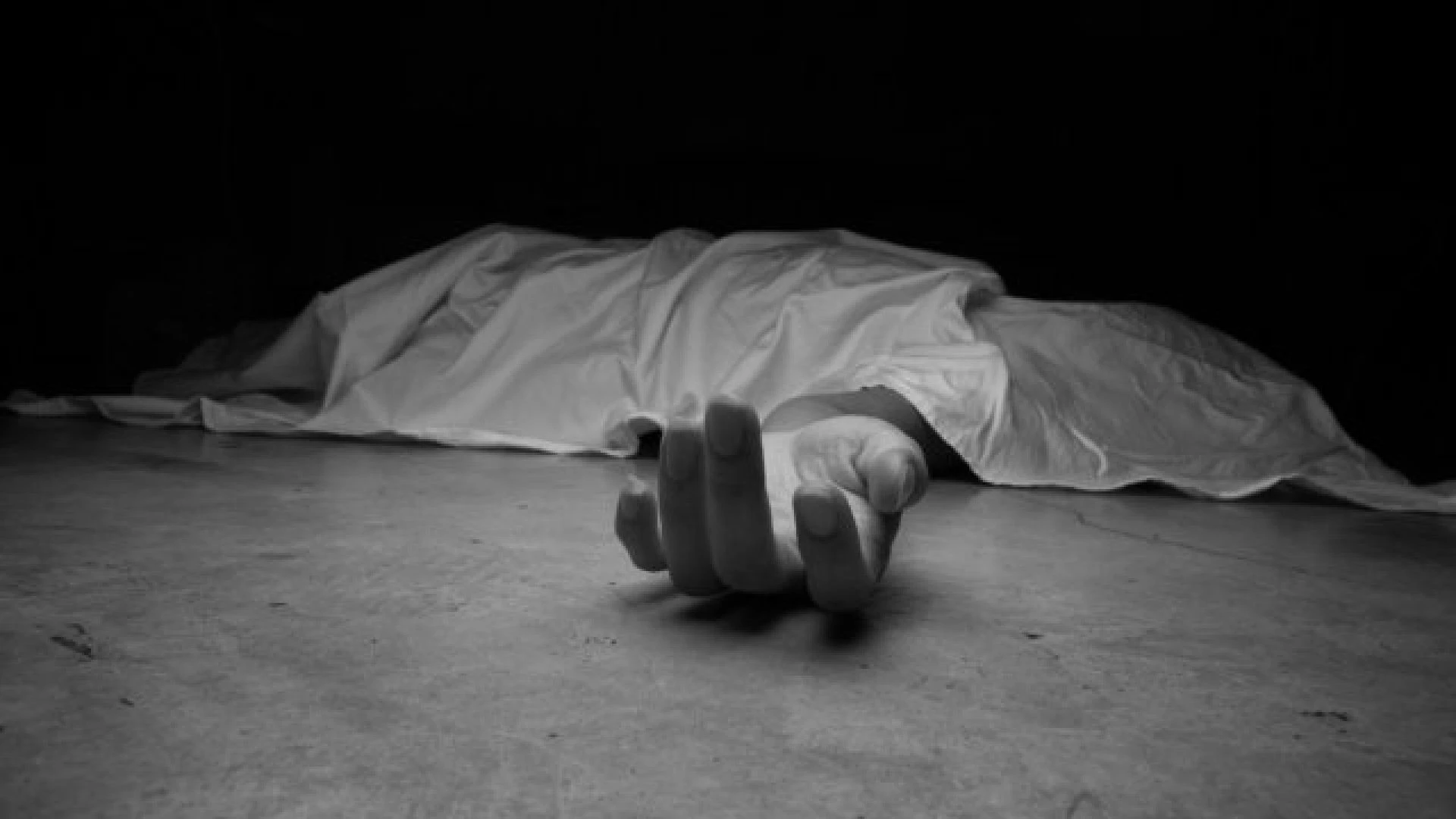Νεκρός μέσα σε λίμνη αίματος στο πατρικό του σπίτι εντοπίστηκε 55χρονος στην Αβώρανη